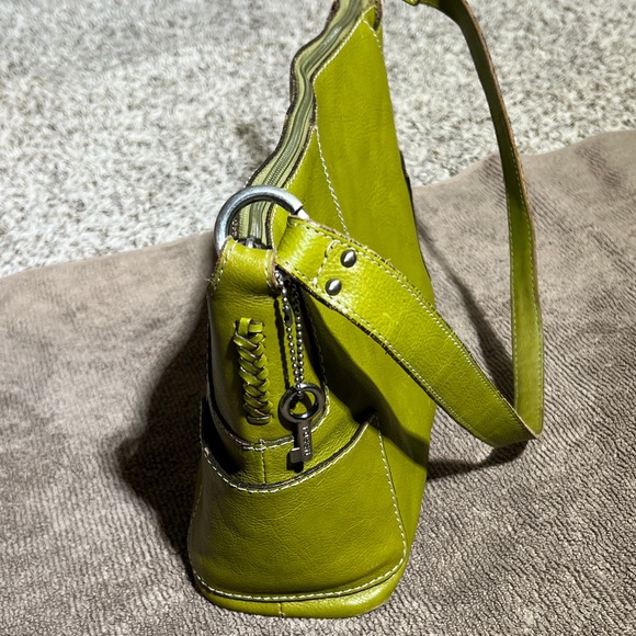 Fossil Green Leather Shoulder Bag - Picture 2 of 13
